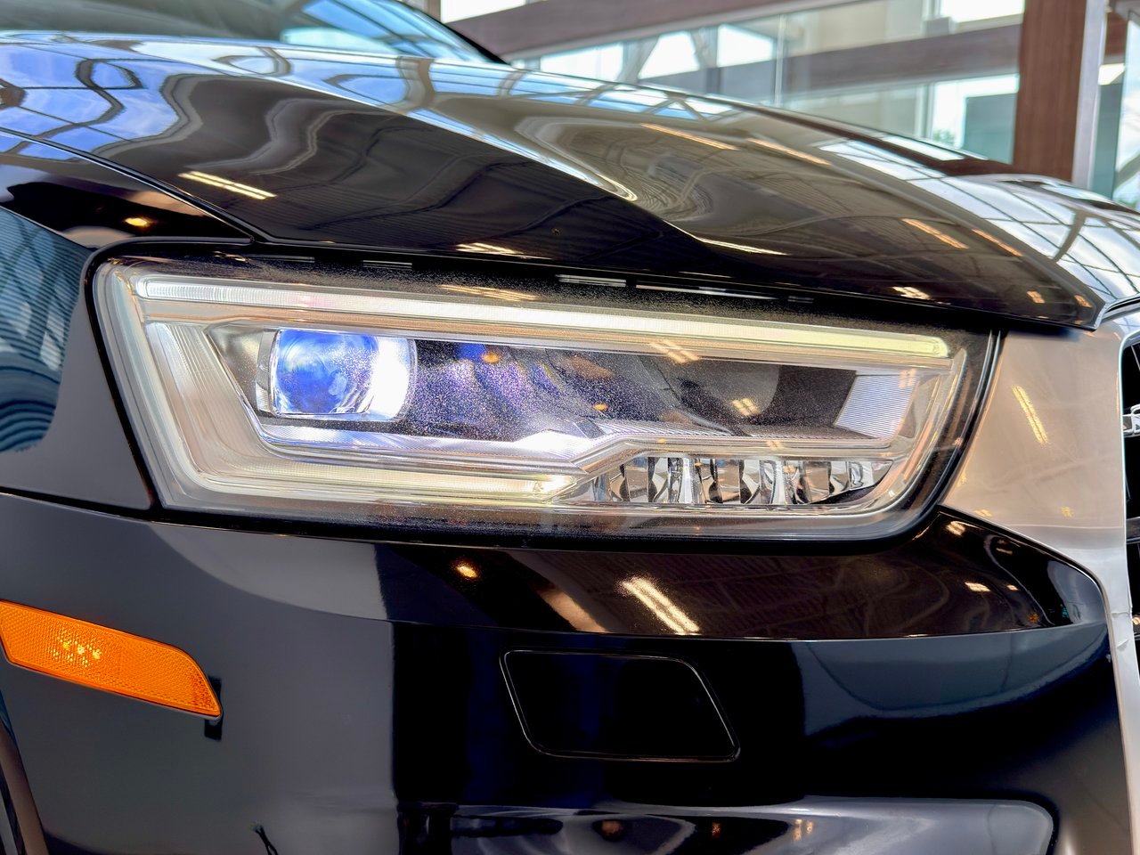Audi Q3 2016 Noir Notre-Dame-des-Prairies - photo #3