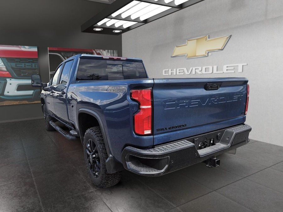 2026 CHEVROLET Silverado 2500HD 2026 LAKESHORE BLUE METALLIC