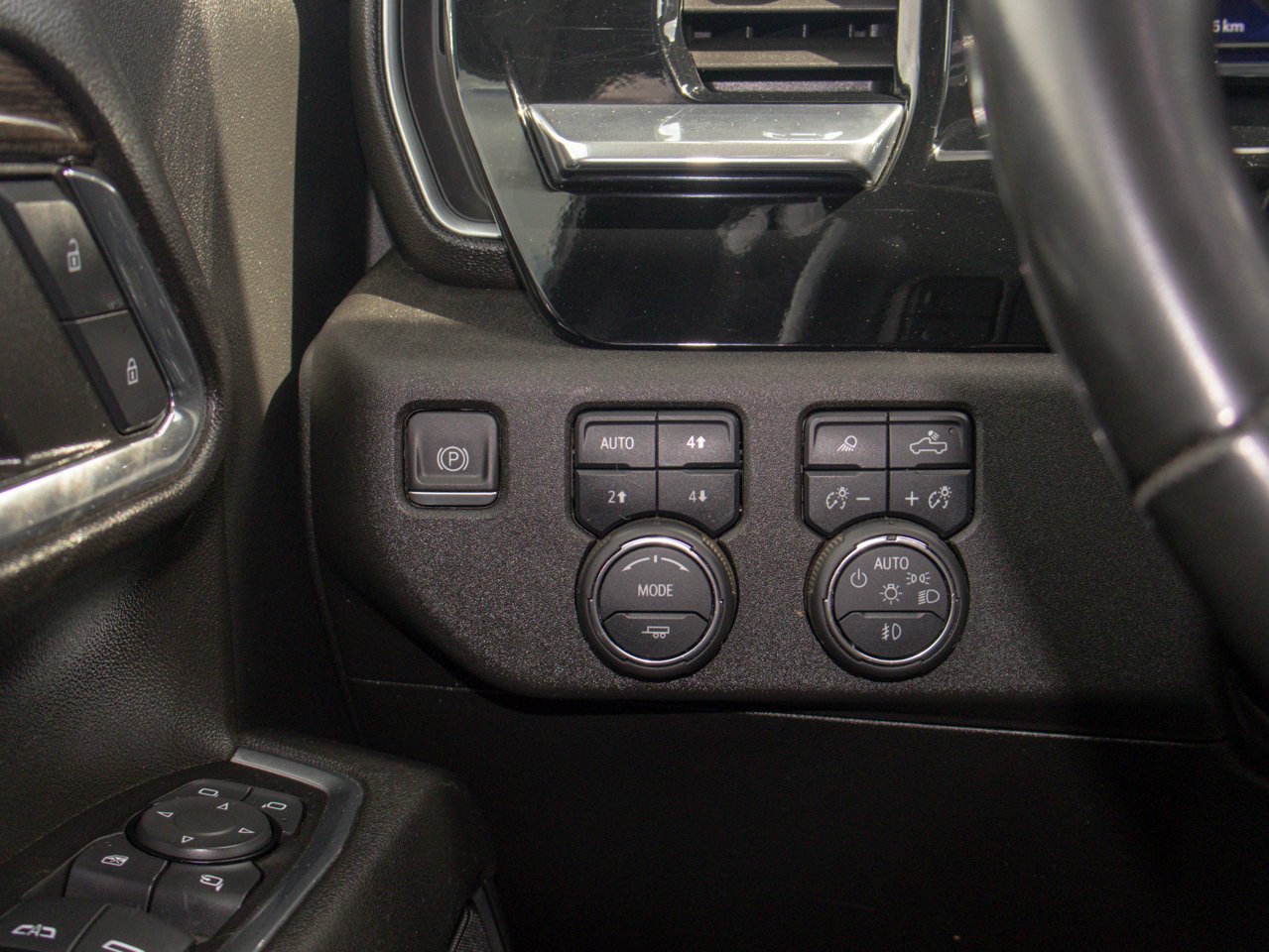 2024 Chevrolet Silverado 2500HD 4WD Double Cab 149 LT White Sherwood Park - photo #20