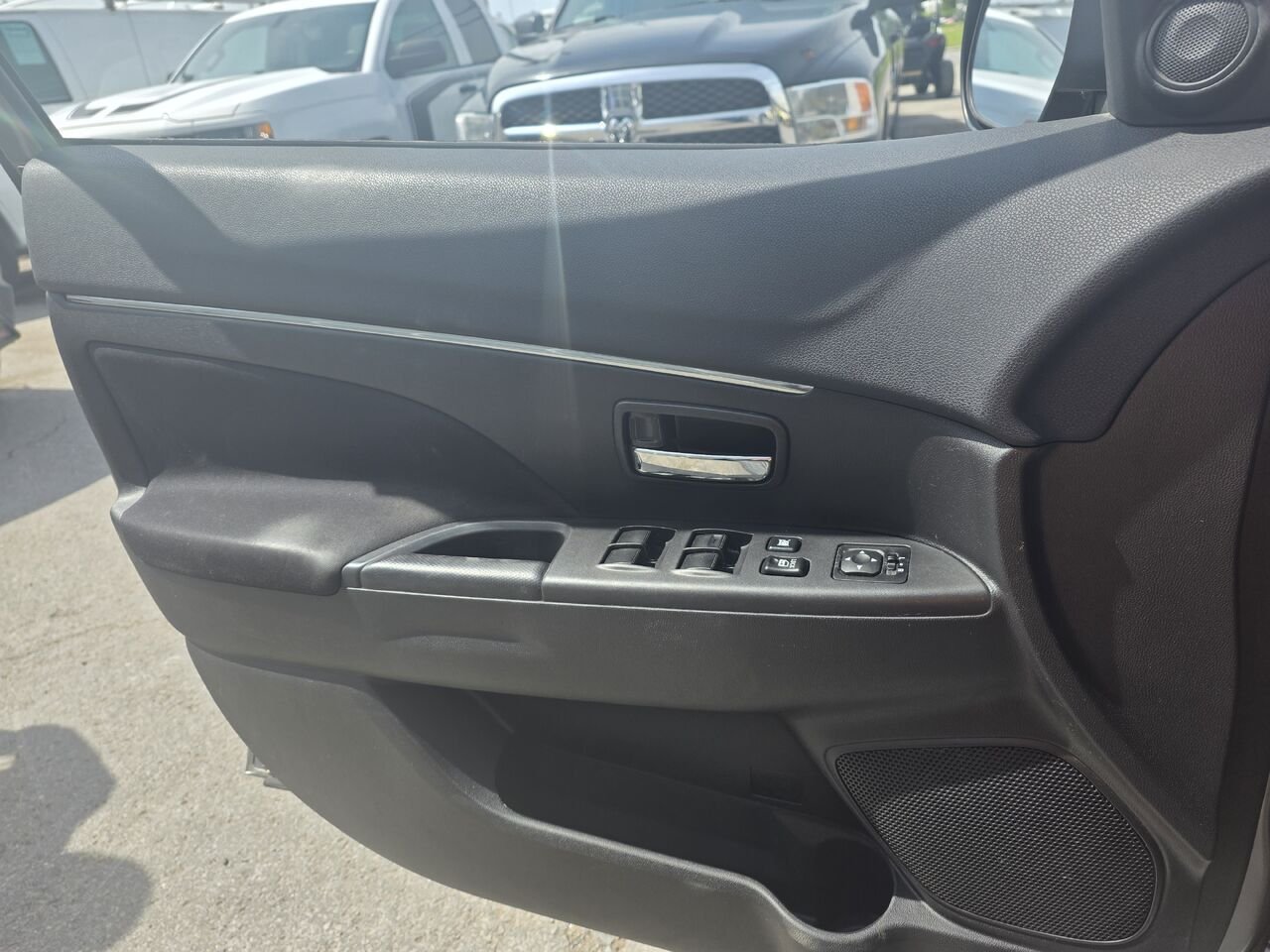2015 Mitsubishi RVR Grey  - photo #13