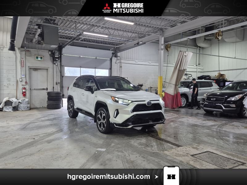 2023 Toyota RAV4 Prime White Laval - photo #0