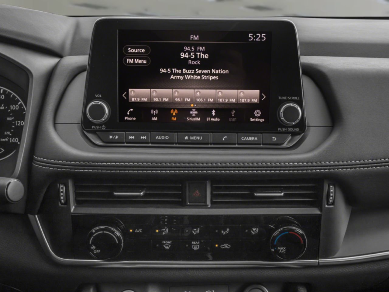 2022 Nissan Rogue Grey Saint-Georges - photo #8