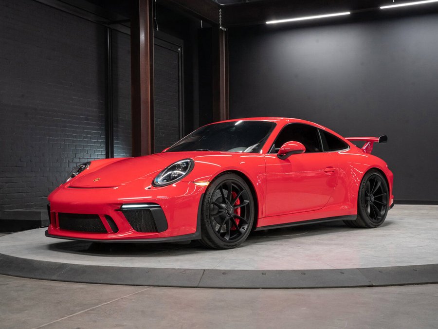 2018 Porsche 911 2018 Red
