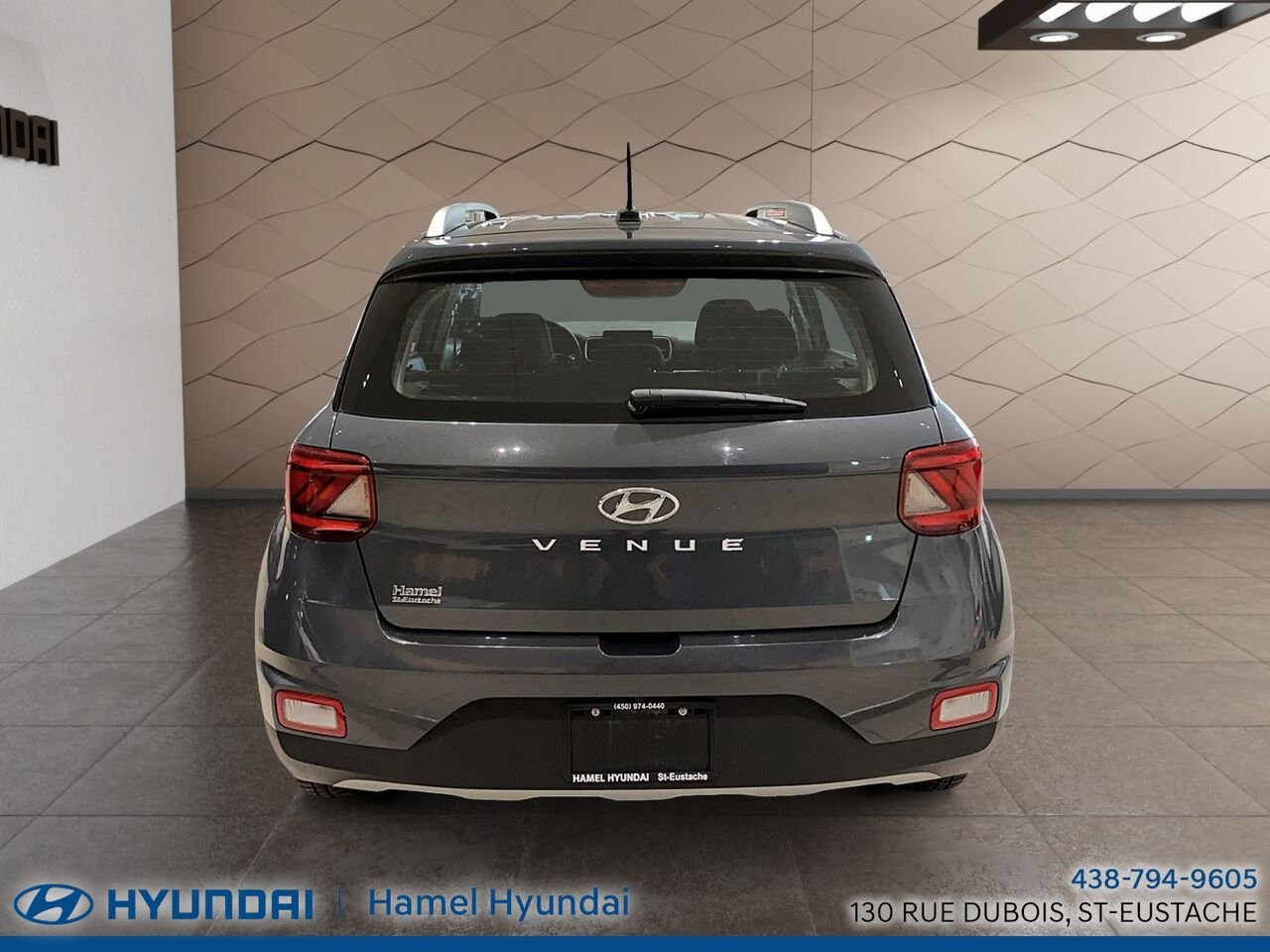 2024 Hyundai Venue Grey Saint-Eustache - photo #3