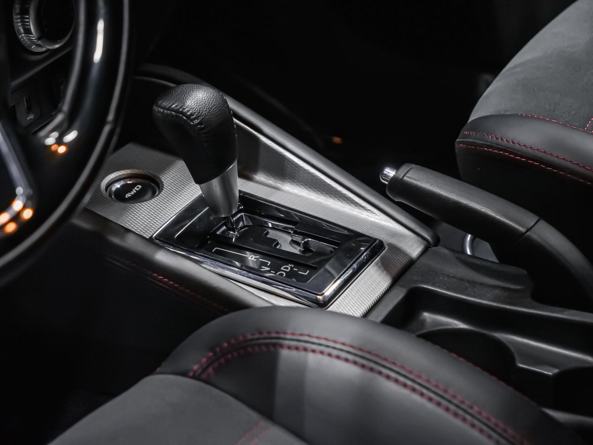 2024 Mitsubishi RVR SE Black Montreal - photo #6