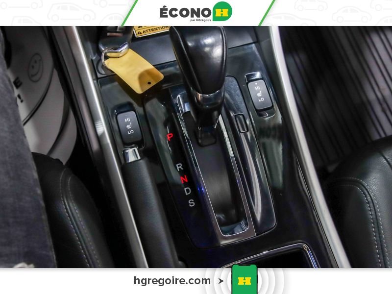 2017 Honda Accord White Blainville - photo #13