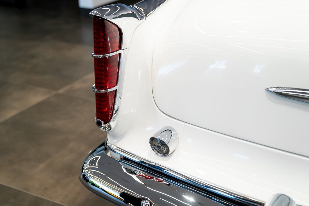 1955 Chrysler New Yorker PRIX IN USD St.Regis | CAR IN MILES Red Montreal - photo #39