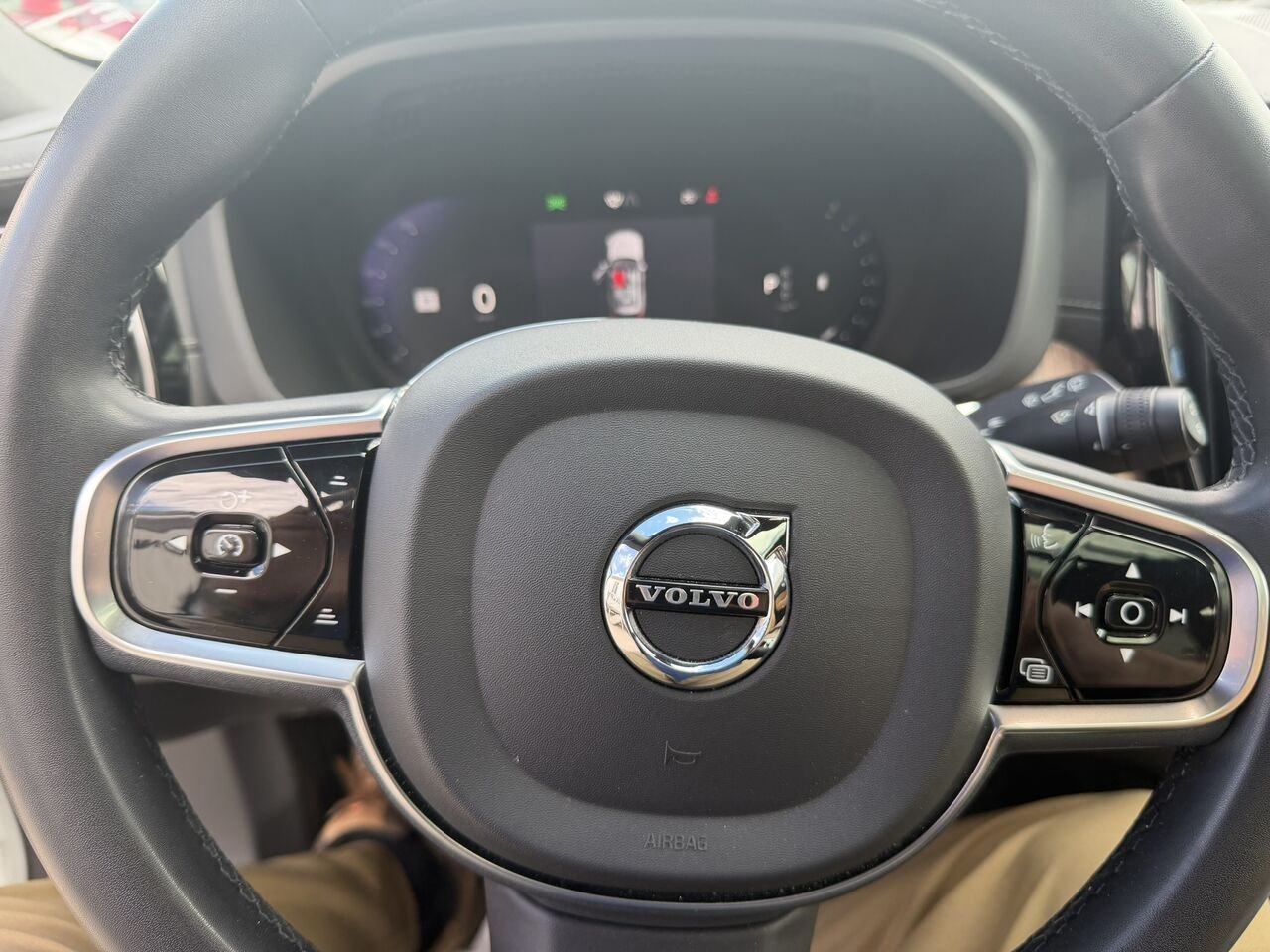 Volvo XC60 B6 Ultimate AWD 2023 Blanc Laval - photo #29