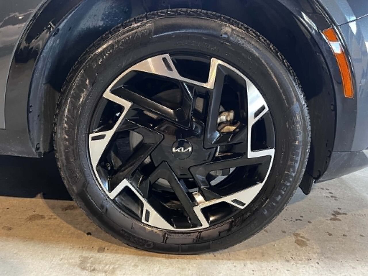 2023 Kia Sportage hybride rechargeable Grey Blainville - photo #2