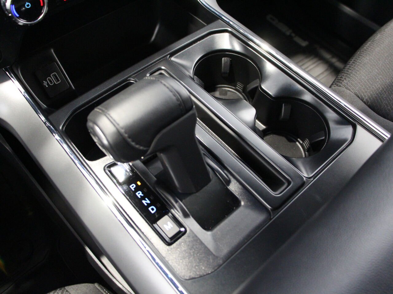 2025 Ford F-150 SUPERCREW XLT White Châteauguay - photo #15