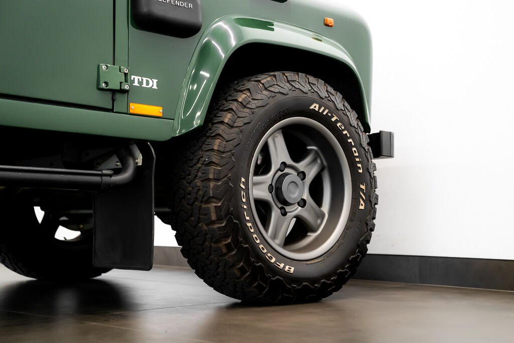 1997 Land Rover Defender CAR IN MILES Green Kirkland - photo #6