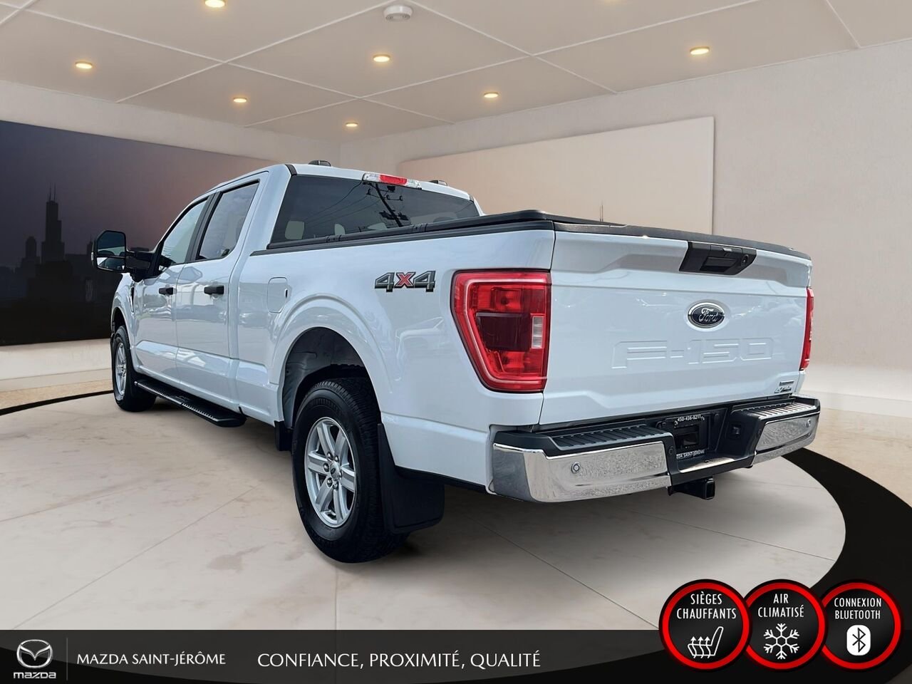 Ford F-150 XLT SUPERCREW | 4X4 | GROUPE REMORQUAGE | 3.5L ECOBOOST | 2023 Blanc Saint-Jérôme - photo #10