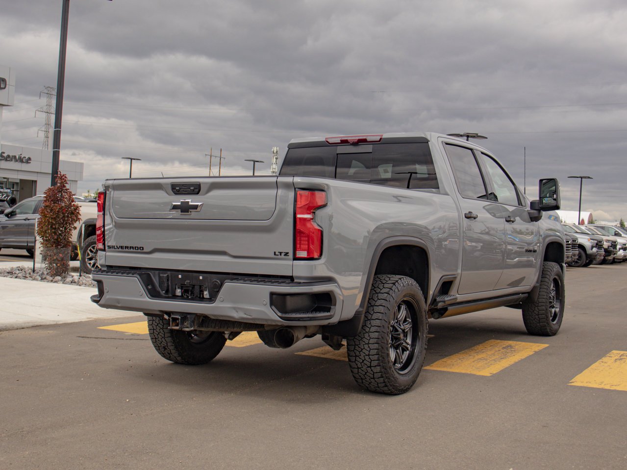 2024 Chevrolet Silverado 3500HD 4WD Crew Cab 159 LTZ Grey Sherwood Park - photo #9