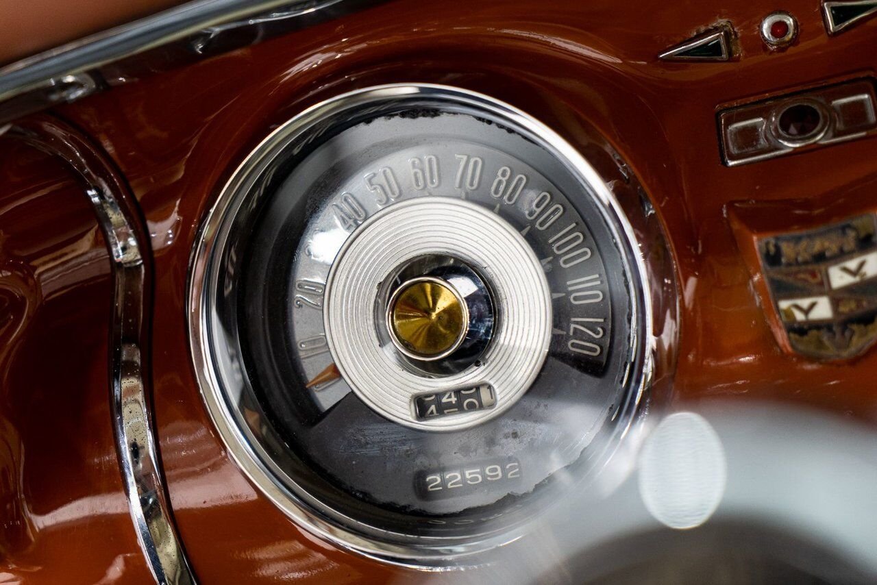 Chrysler IMPERIAL *PRIX EN USD* 354cu.in. FirePower V8 1 of 2098 built 1956 Orange Montréal - photo #62