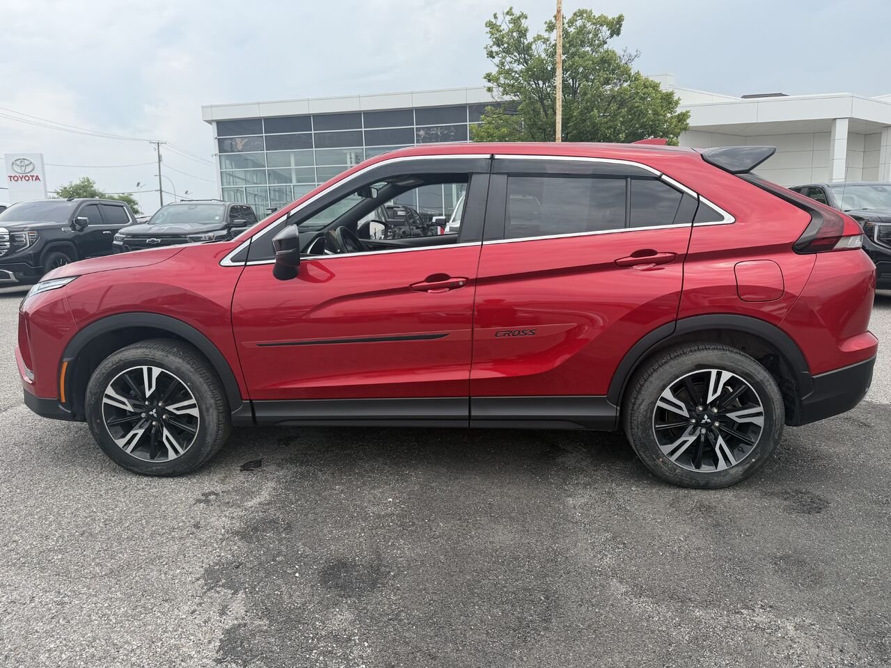 MITSUBISHI ECLIPSE CROSS LE/RALLIART SE S-AWC 2023 Rouge Ottawa & Gatineau - photo #9