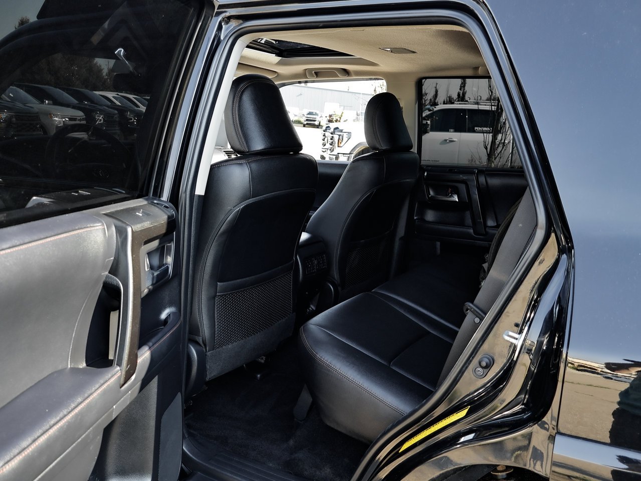 2021 Toyota 4Runner 4WD Black Sherwood Park - photo #26