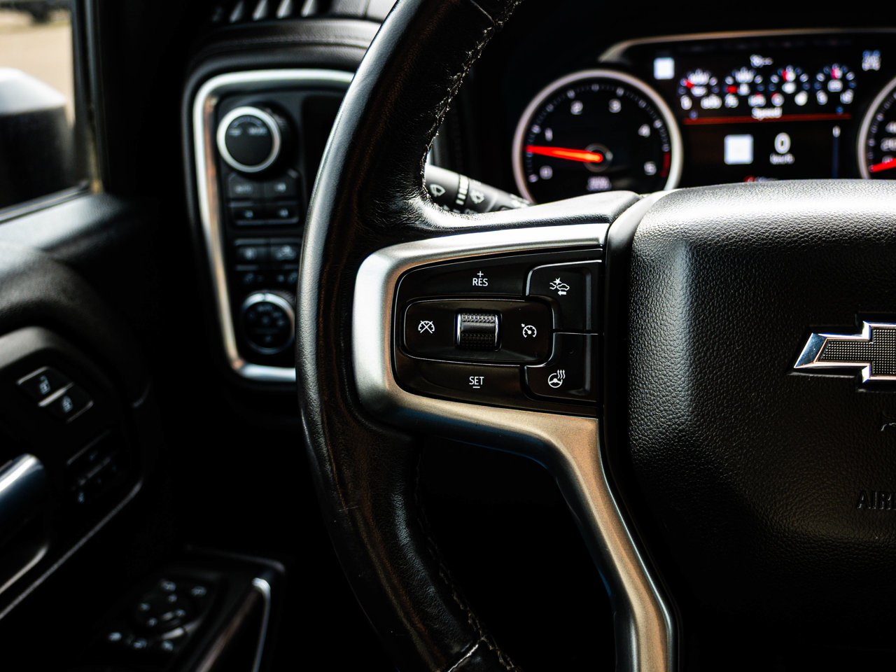 2022 Chevrolet Silverado 3500HD 4WD Crew Cab 159 LTZ Black Sherwood Park - photo #23