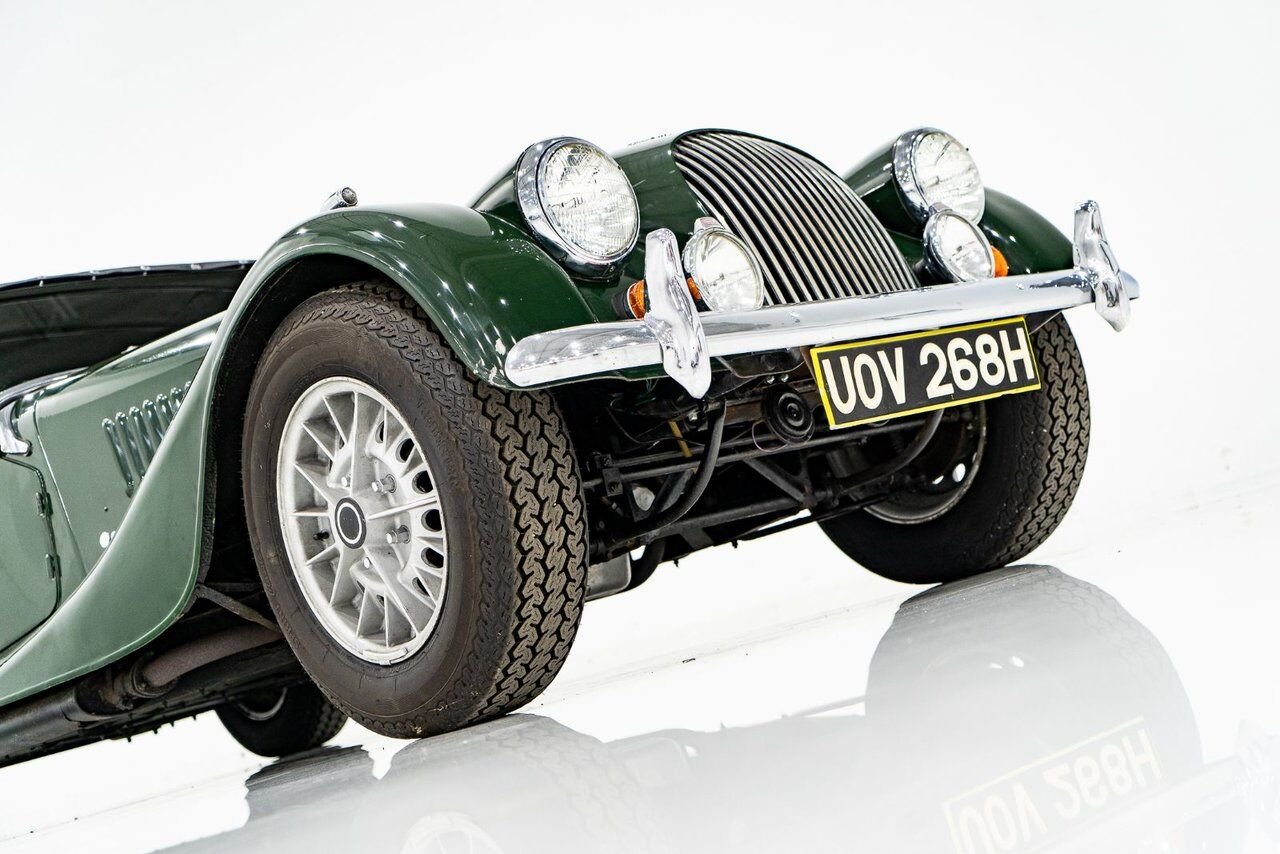 1970 Morgan Plus 8 Unrestored with only 7137km (4435miles) | PRIX EN USD Green Montreal - photo #29