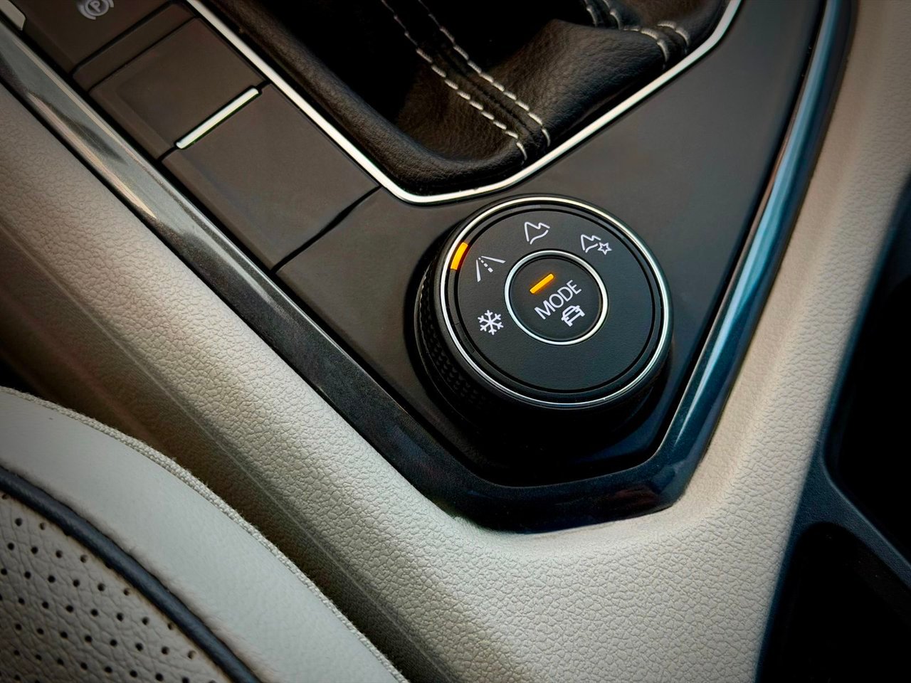 Volkswagen Tiguan 2024 Bleu Notre-Dame-des-Prairies - photo #37