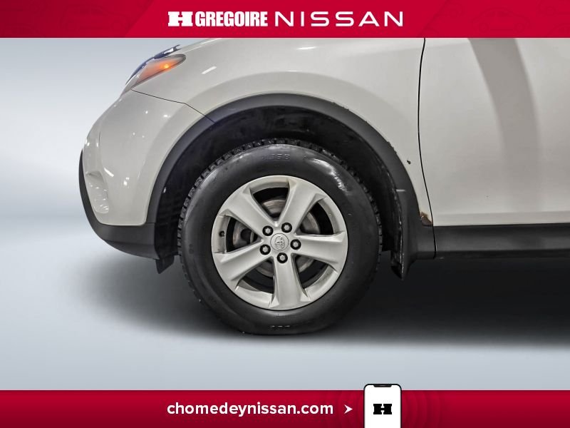 2013 Toyota Rav 4 White Laval - photo #11