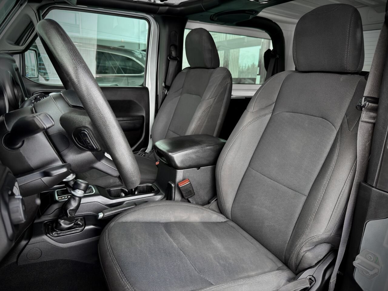 Jeep Wrangler 2022 Argent Notre-Dame-des-Prairies - photo #11