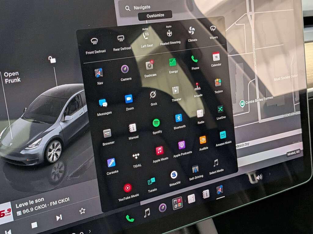 2023 Tesla Model Y RWD Grey Val-David - photo #22