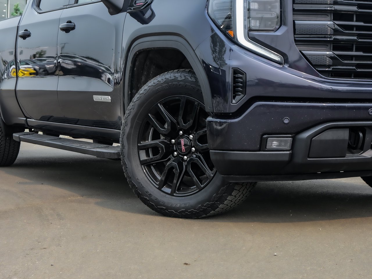 2024 GMC Sierra 1500 4WD Crew Cab 147 Elevation Black Sherwood Park - photo #5