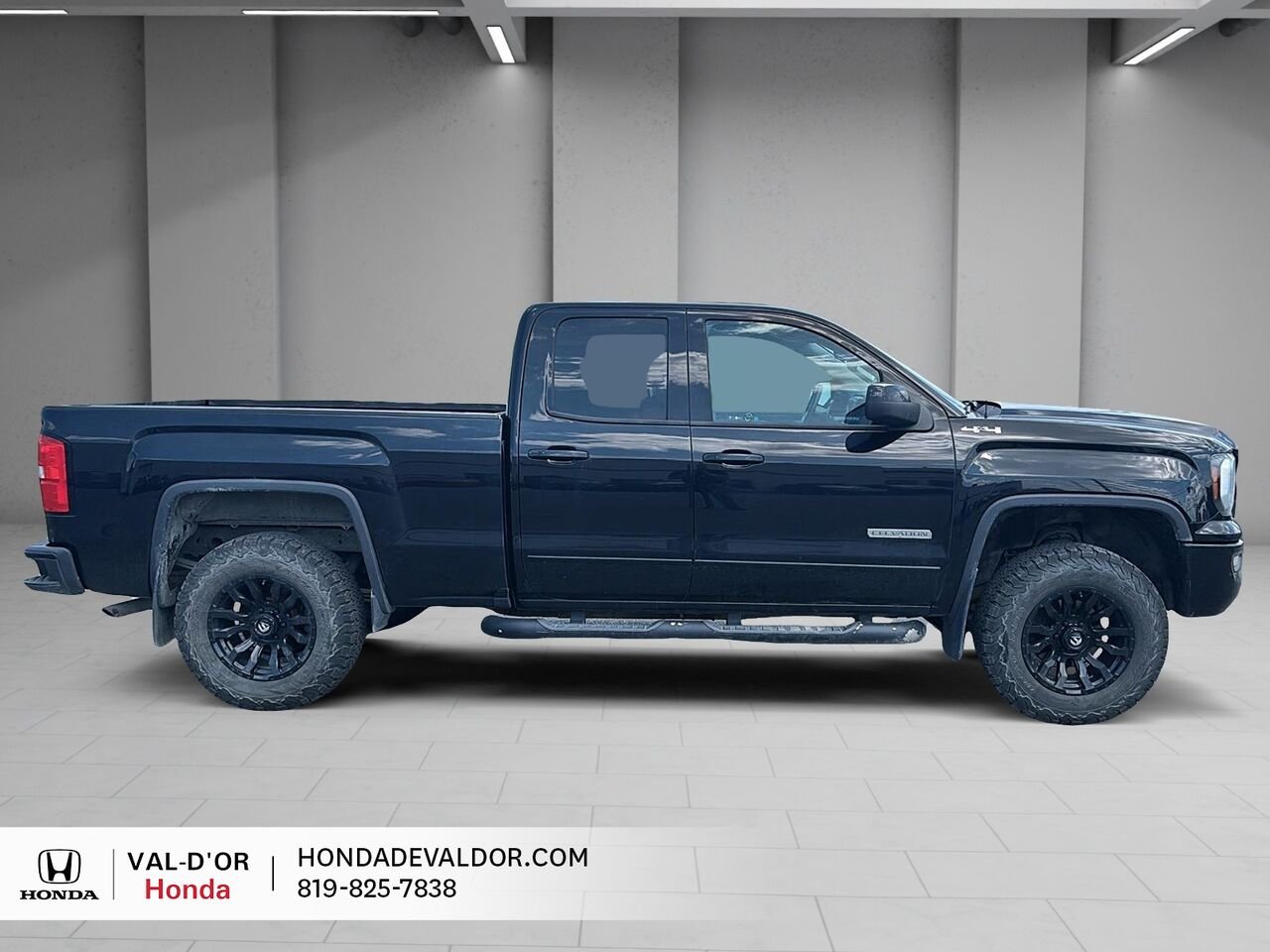 GMC Sierra 1500 Cabine double 4RM 143,5 po 2018 Noir Val-d'Or - photo #4