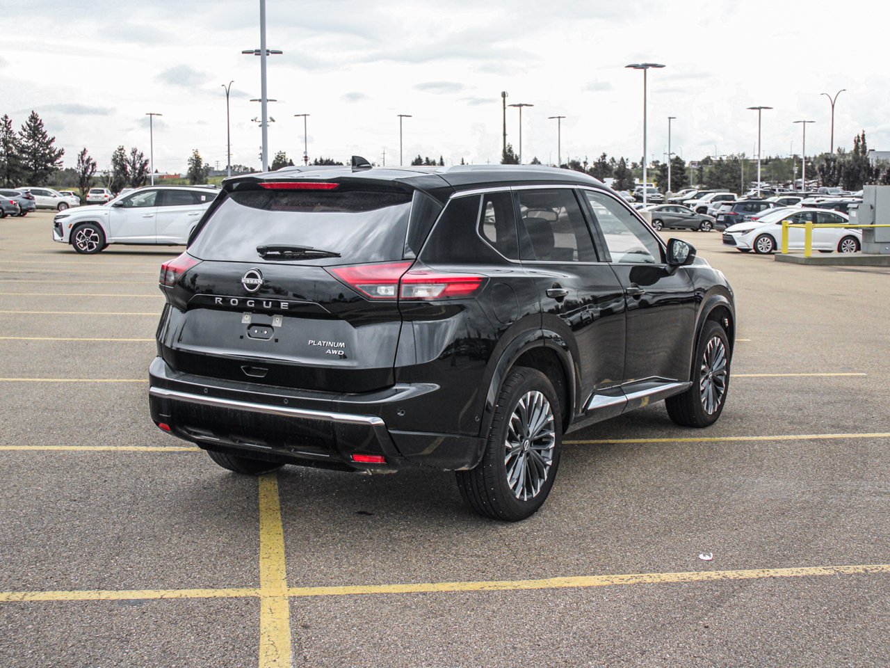2024 Nissan Rogue AWD Platinum Black Sherwood Park - photo #8