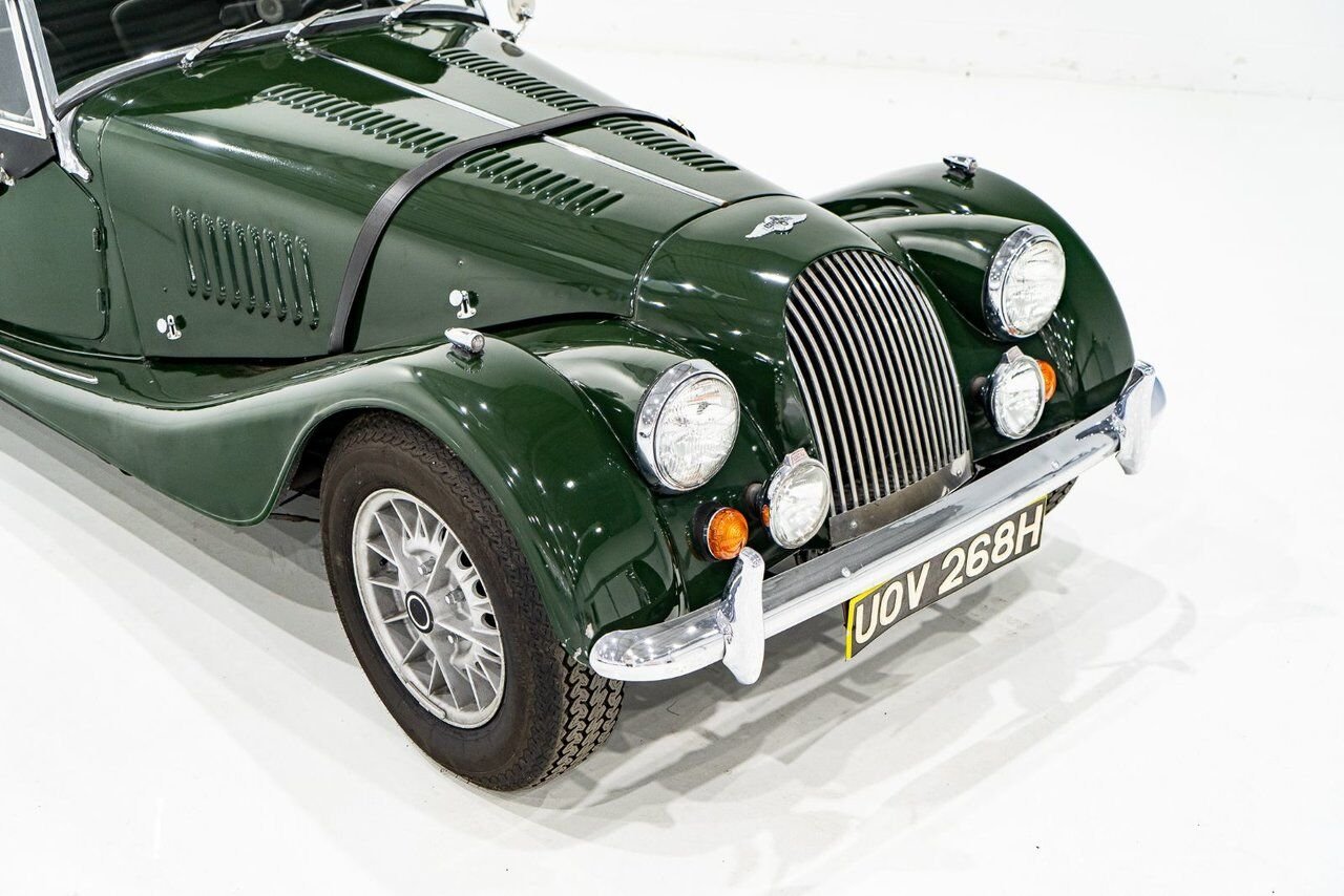 1970 Morgan Plus 8 Unrestored with only 7137km (4435miles) | PRIX EN USD Green Montreal - photo #2