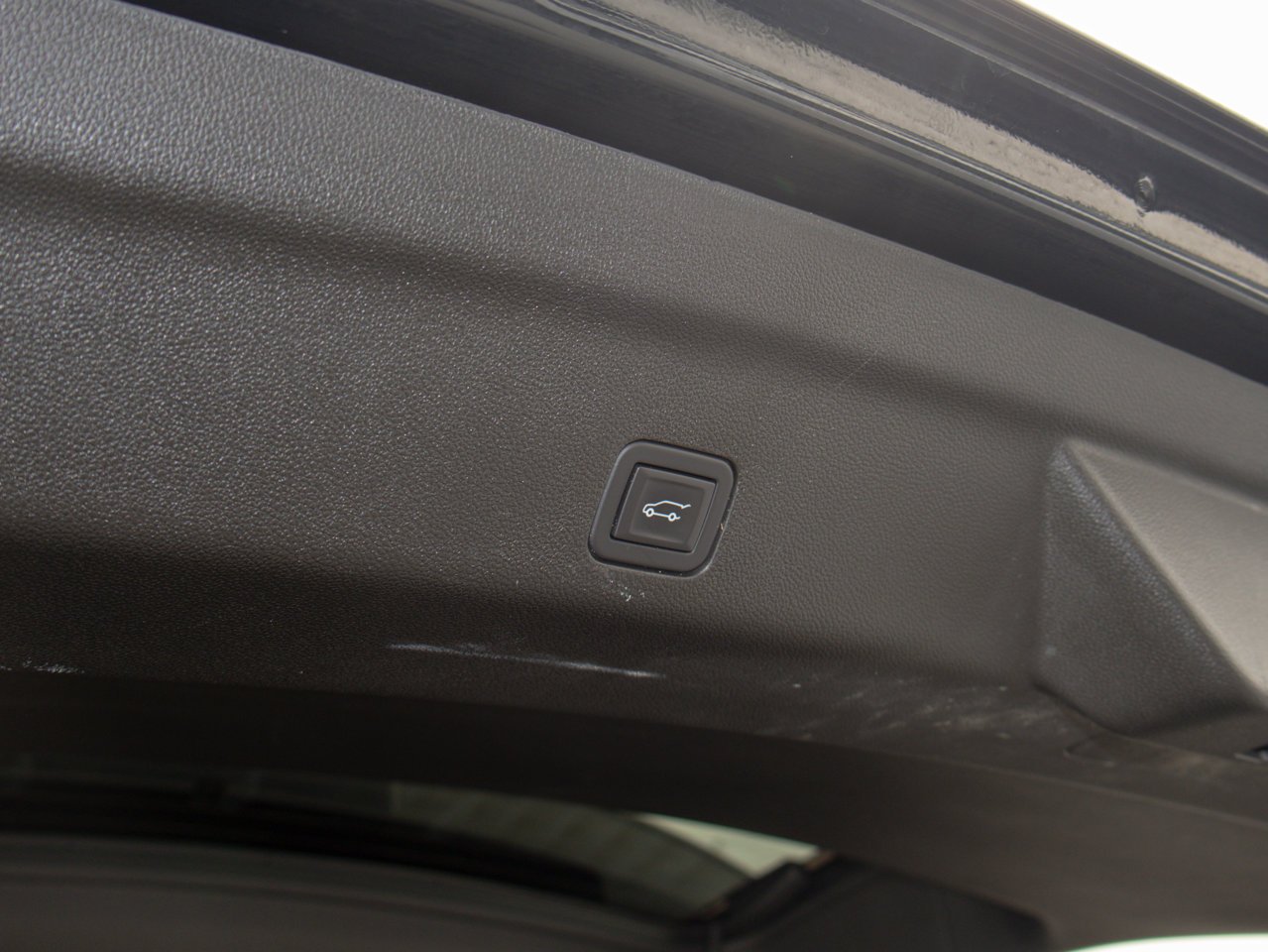 2023 Chevrolet Suburban 4WD 4dr LT Black Sherwood Park - photo #12