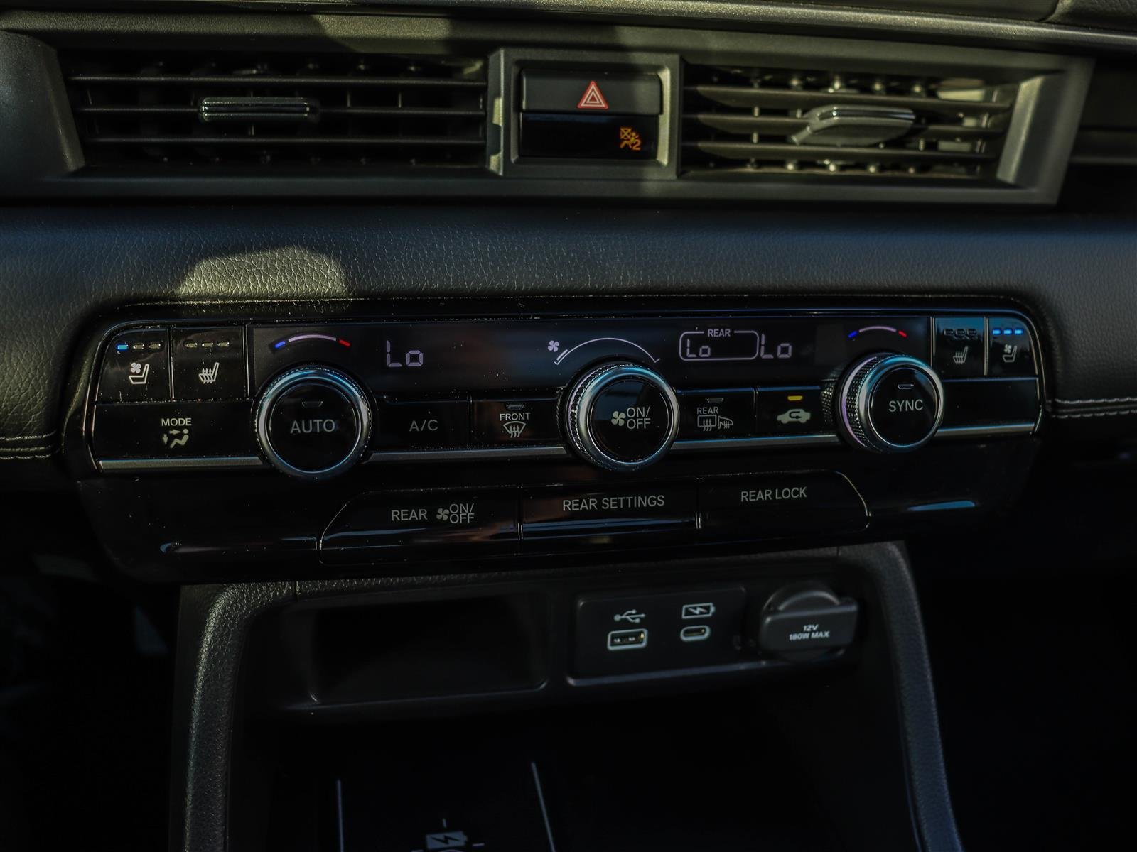 Honda Pilot Touring 2023 Black Ottawa & Gatineau - photo #31