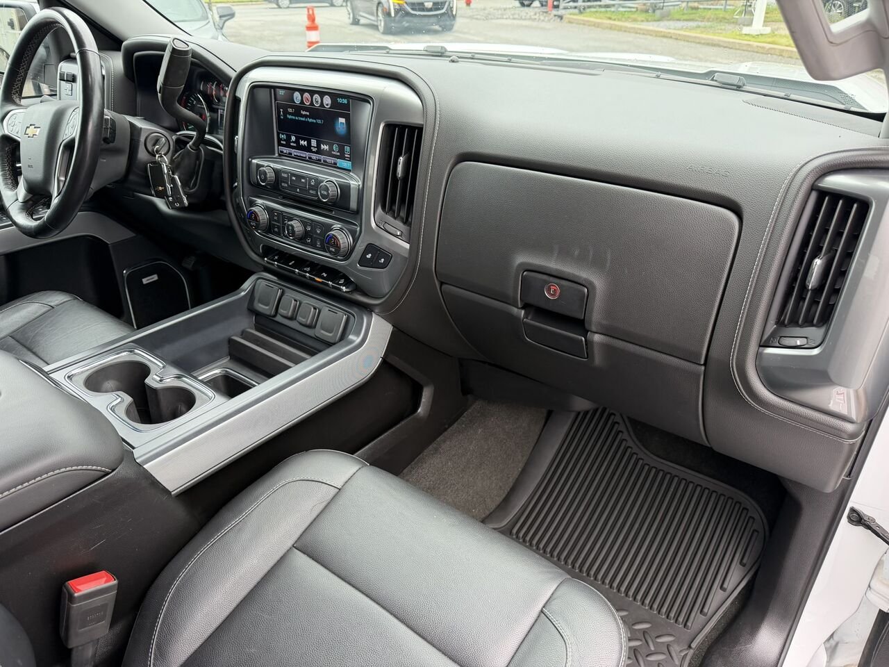 Chevrolet Silverado 1500 2LTZ 5.3L ENCEMBLE Z71 QUAD CAB 2017 Blanc Laval - photo #18