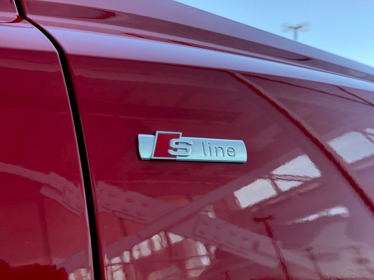 2019 Audi Q3 Red Notre-Dame-des-Prairies - photo #15