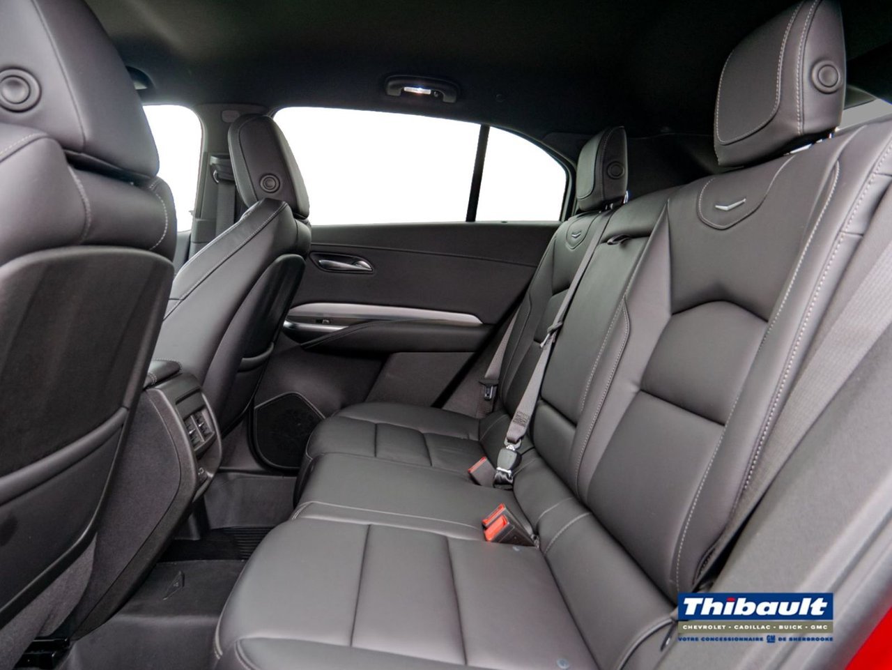 Cadillac XT4 **MODÈLE LUXE HAUT DE GAMME**AWD ** 2021 TEINTE INFRAROUGE Saint-Eustache - photo #8
