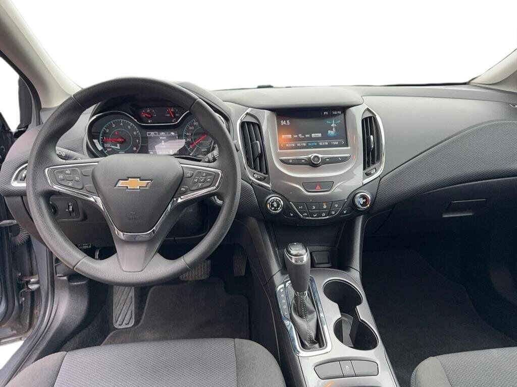 2018 Chevrolet Cruze VIN 1G1BE5SMXJ7122938 Grey Chicoutimi - photo #10