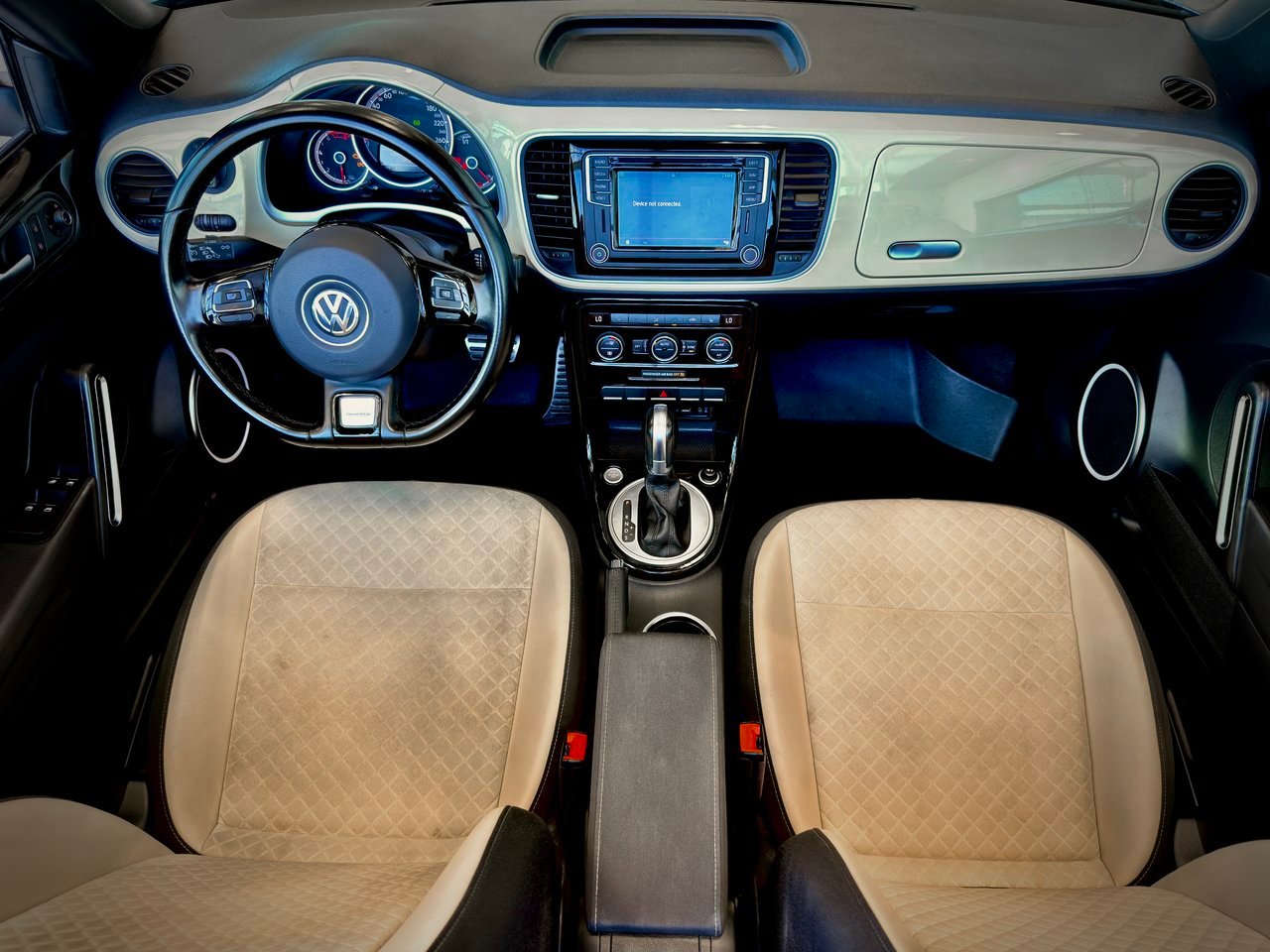 Volkswagen Beetle Convertible 2019 Bleu Notre-Dame-des-Prairies - photo #15