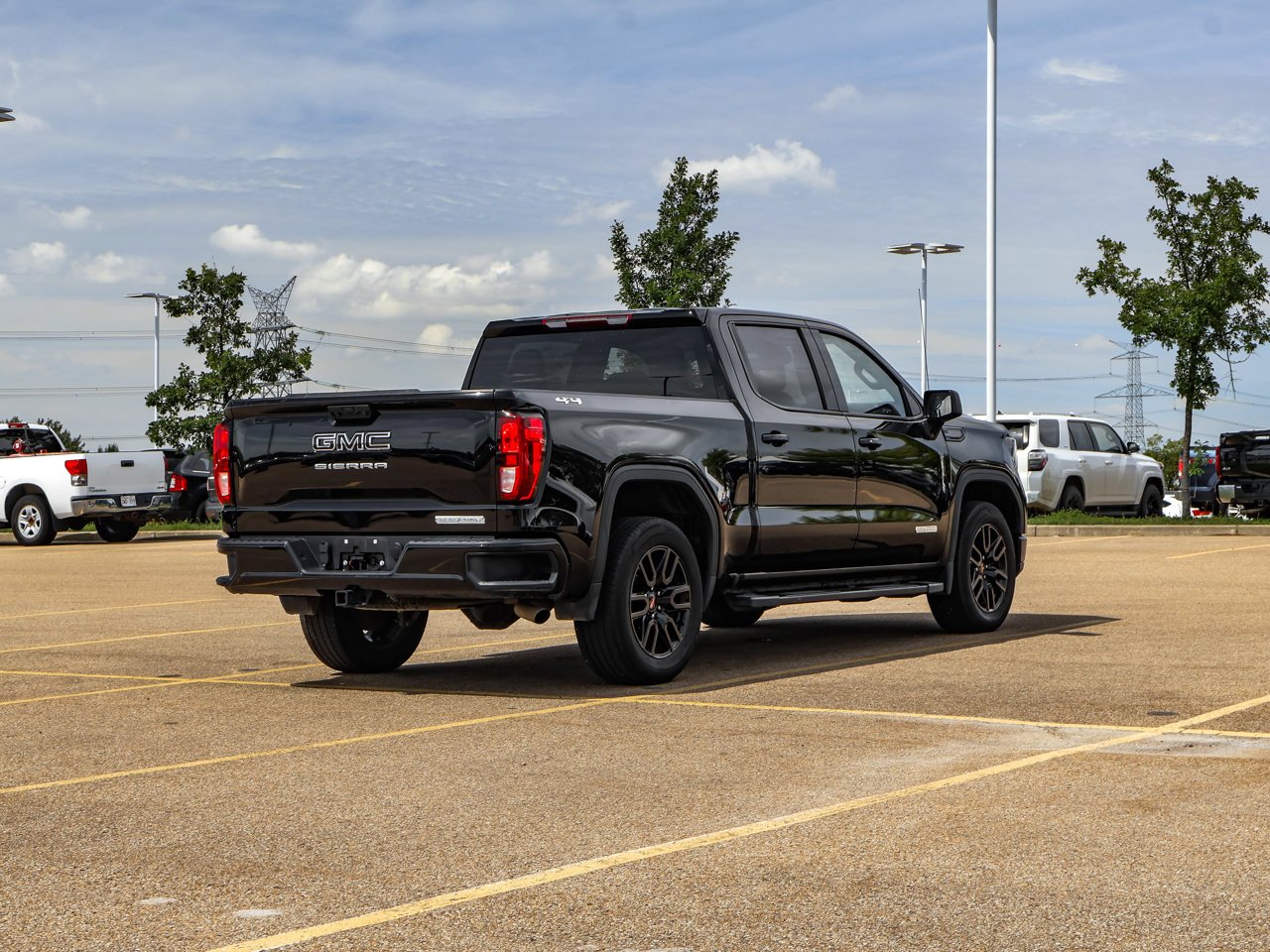 2024 GMC Sierra 1500 4WD Crew Cab 147 Elevation Black Sherwood Park - photo #7
