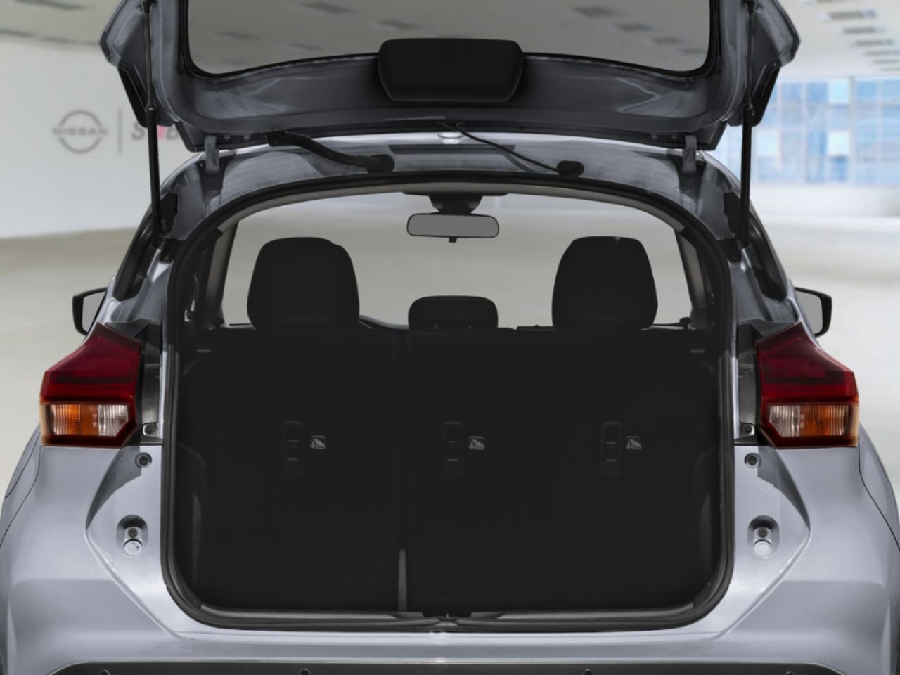 2025 Nissan Kicks Play Super Black Saint-Basile-le-Grand - photo #8