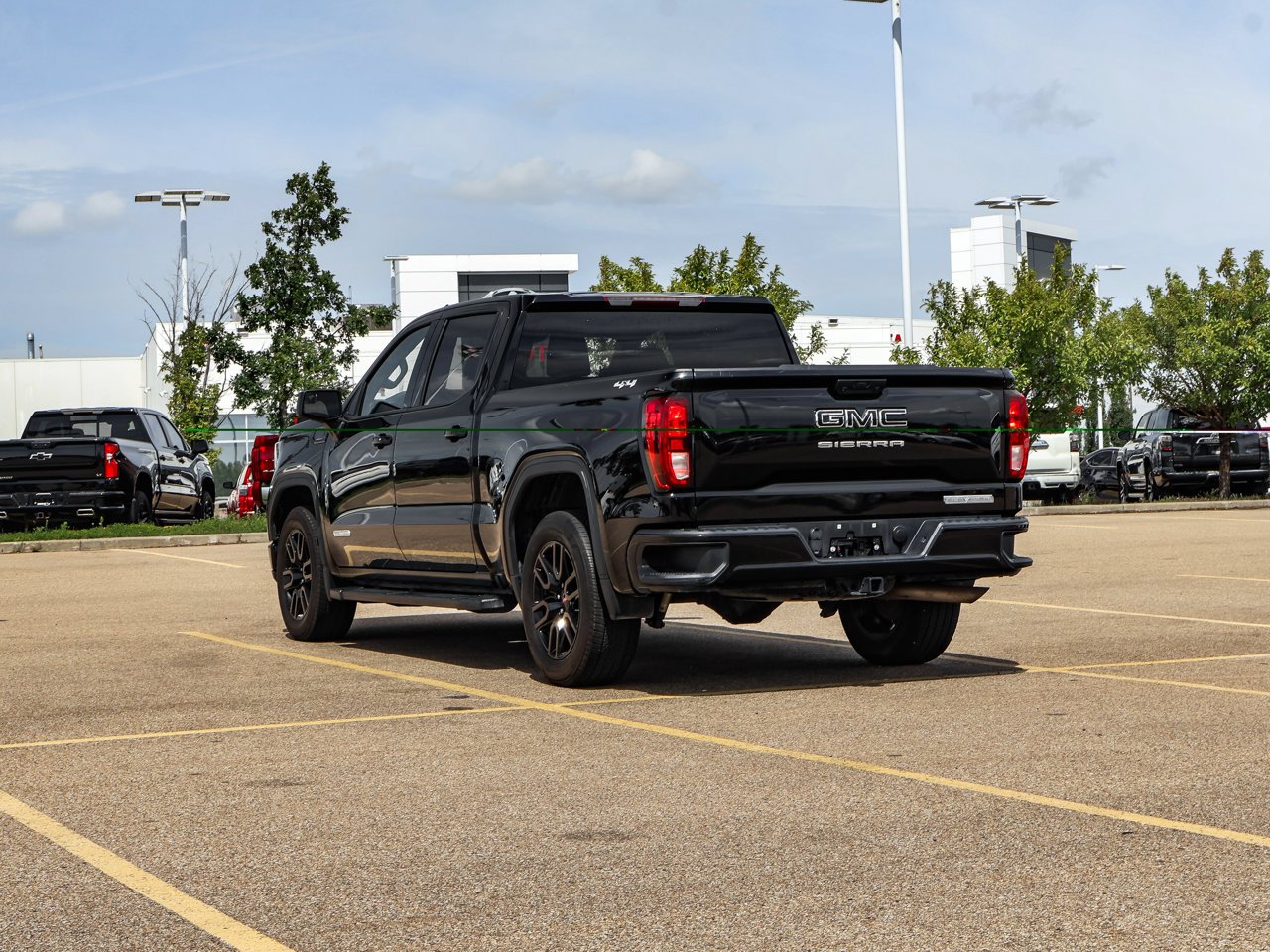 2024 GMC Sierra 1500 4WD Crew Cab 147 Elevation Black Sherwood Park - photo #5