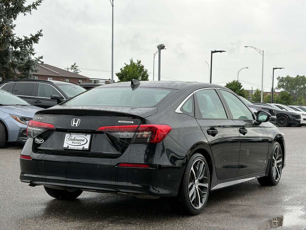 Honda Civic Touring 2023 Noir Gatineau - photo #5