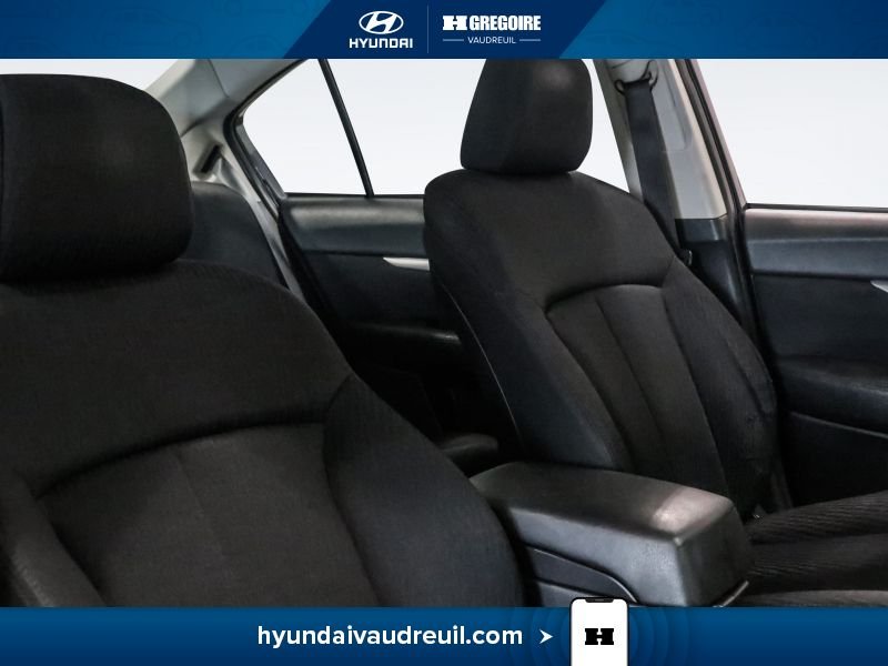 2010 Subaru Legacy Grey Laval - photo #29