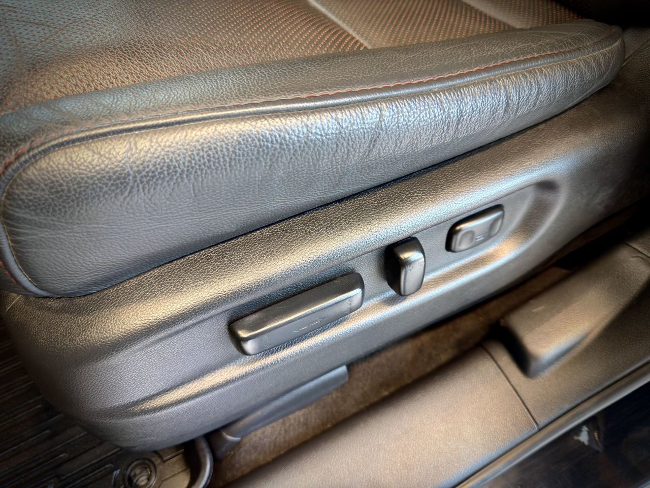 2019 Honda Pilot Black Notre-Dame-des-Prairies - photo #18