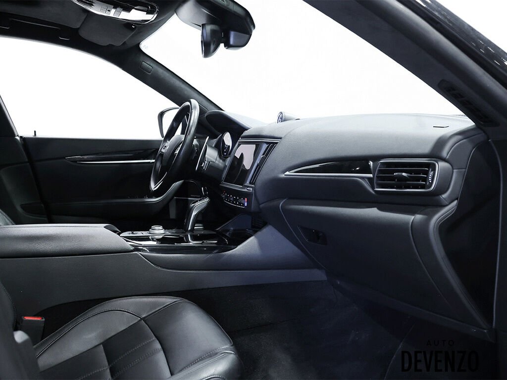 2022 Maserati Levante Black Saint-Eustache - photo #6