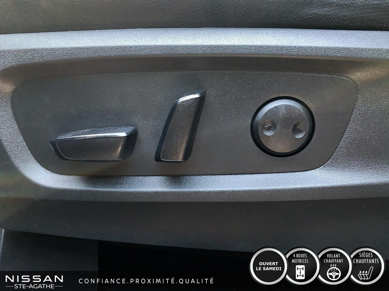 2024 Nissan Pathfinder SV 4RM Blue Saint-Jérôme - photo #17