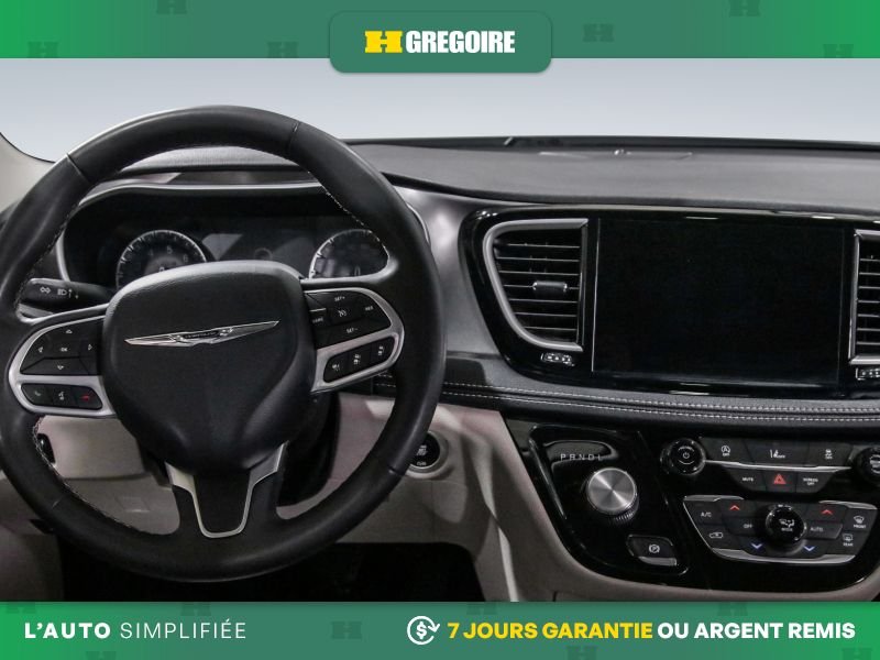 2022 Chrysler Pacifica White Saint-Eustache - photo #13