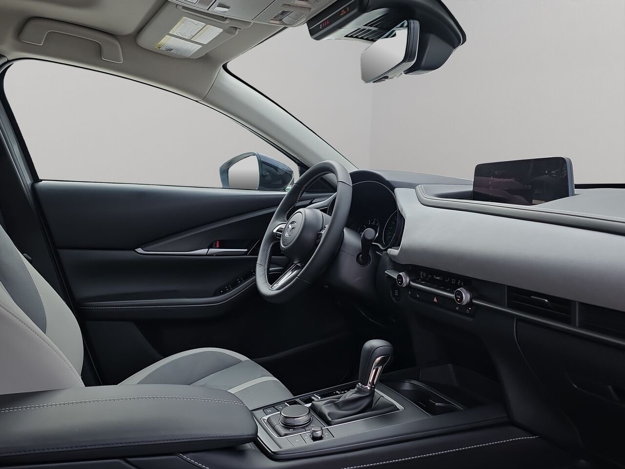 2026 Mazda CX-30 GT turbo, awd, toit ouvrant, Écran 360 degré, Navigation, chargeur sans fil pour cellulaire Aero Grey Metallic Val-David - photo #15