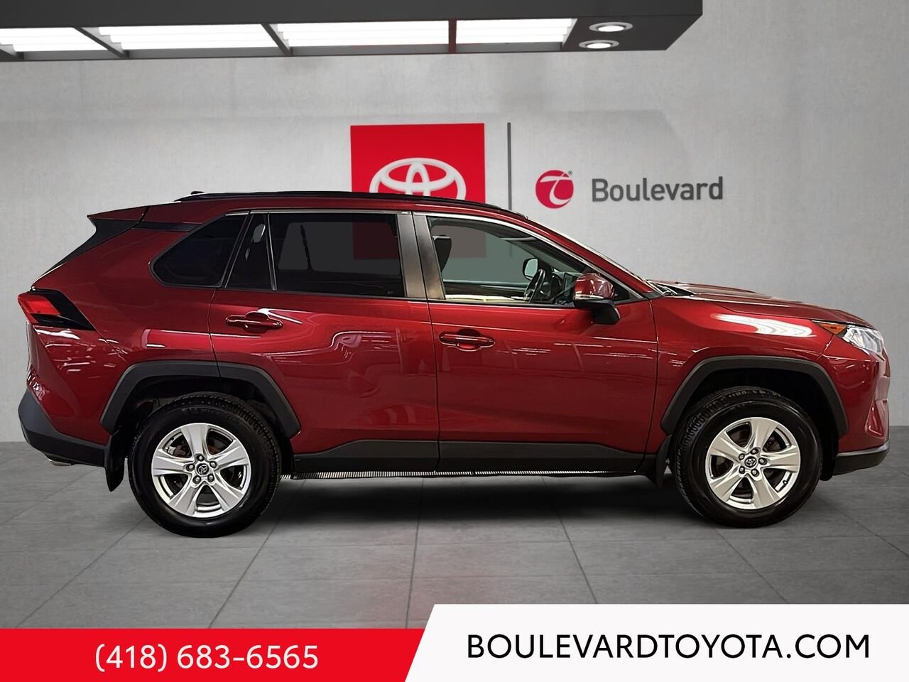 2019 Toyota RAV4 100196A-94 | XLE Red Québec - photo #2