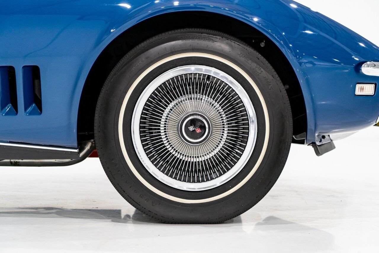 Chevrolet Corvette *PRIX EN USD* Matching numbers Top flight with extensive documentation 1968 Bleu Montréal - photo #56