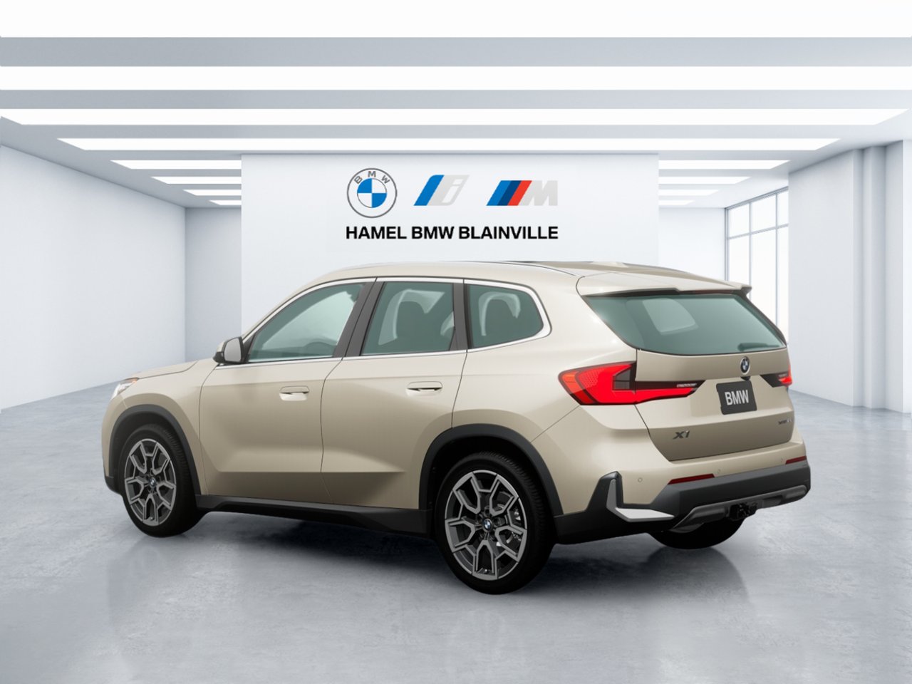 BMW X1 xDrive28i 2026 Gris pur givré métallique Blainville - photo #1